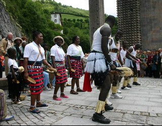 Afrikako errealitatea hobeto ezagutzeko aukera bihar, Arantzazun