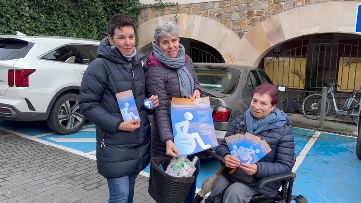 Aparkaleku urdinak errespetatzeko kanpaina, Trautikoen eskutik