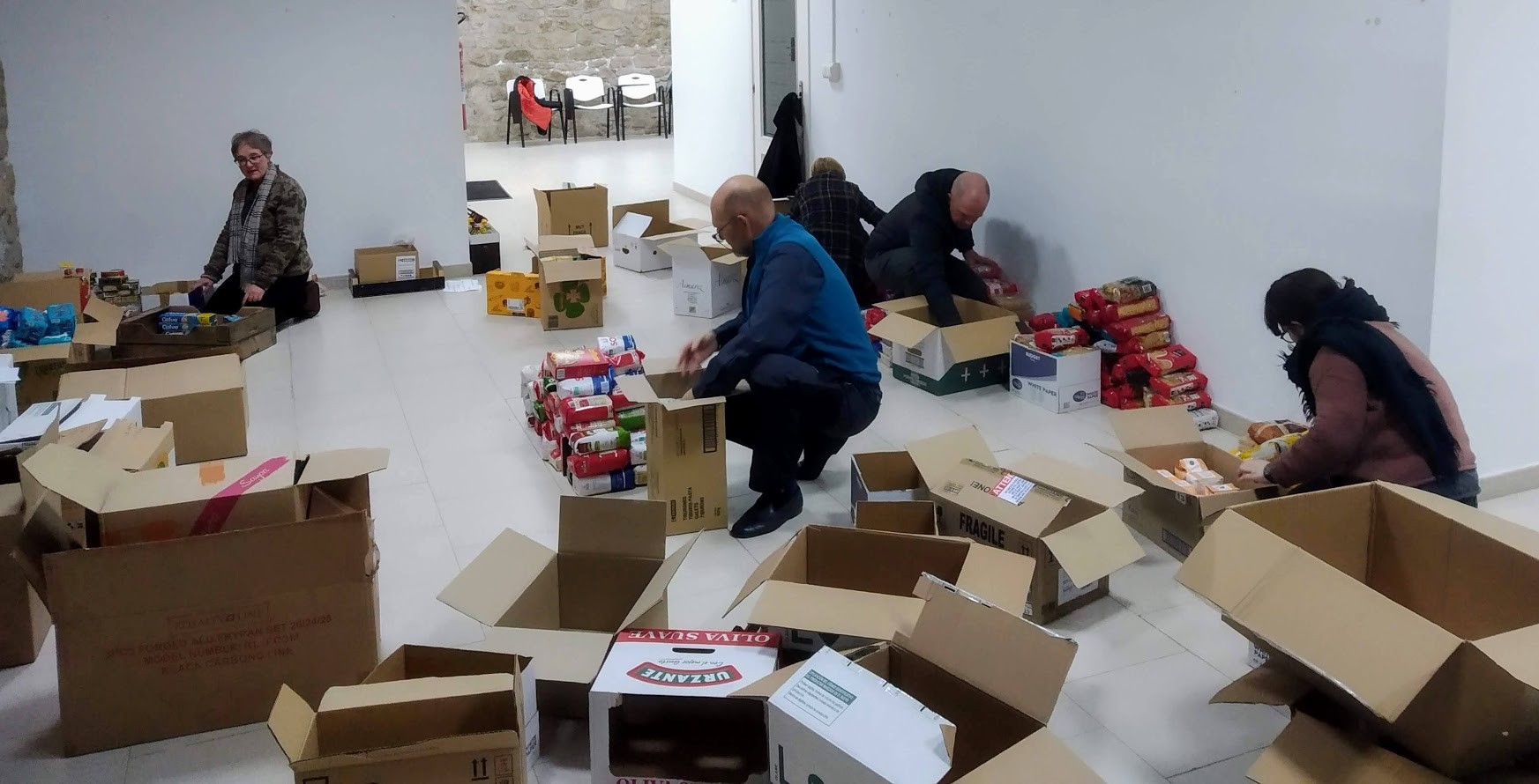 Elkartasunezko 558 kilo elikagai batu dituzte