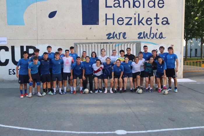 Seminarixoko patioa futbol zelai izango da, egun batez, Semi Cup areto futbol lehian
