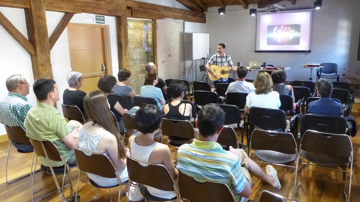 Aitor Agirre: "Musikoterapiak arima garbitzen du hein baten"