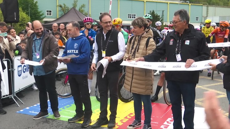 Debagoieneko zaleendako txirrindularitzaren festa handia izan da  Itzuliaren azken etapa