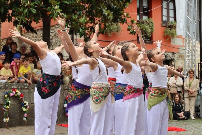 San Martin jaiak: domeka