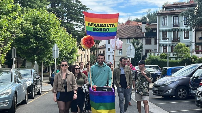 Aldarrikatzeko eta ospatzeko eguna Atxabalta Harroren eskutik