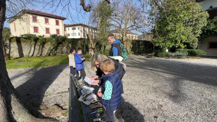 Zuhaitzetik zuhaitzera ibili dira asteburuan Oñatin