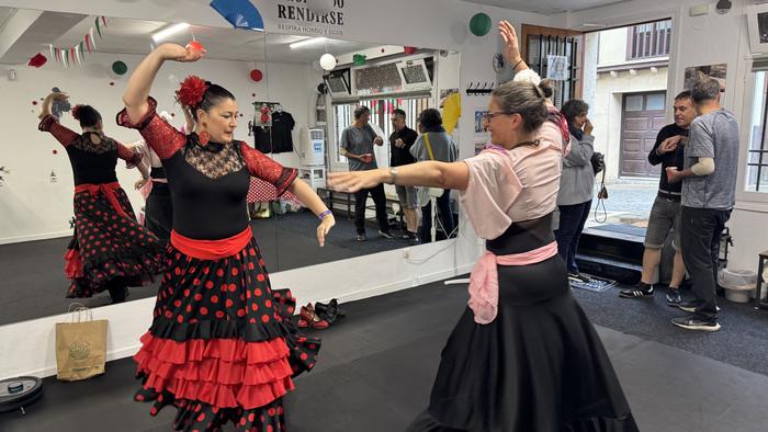 'Goazen salsa dantzatzera!'