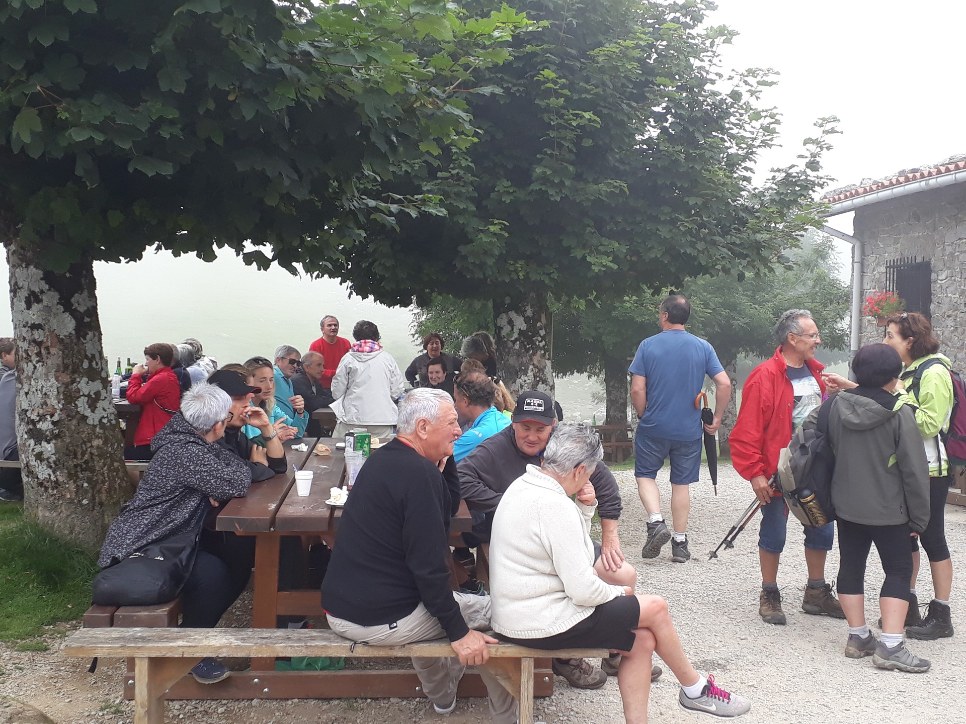 Eguraldiak ez du Urbiako Eguna izorratu