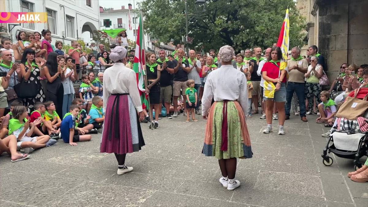 Aretxabaletako Andramaixek emandakoa, osorik
