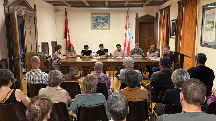 Elgetako udalbatzak aho batez onartu dute 'Gazako genozidioa gelditu!' mozioa