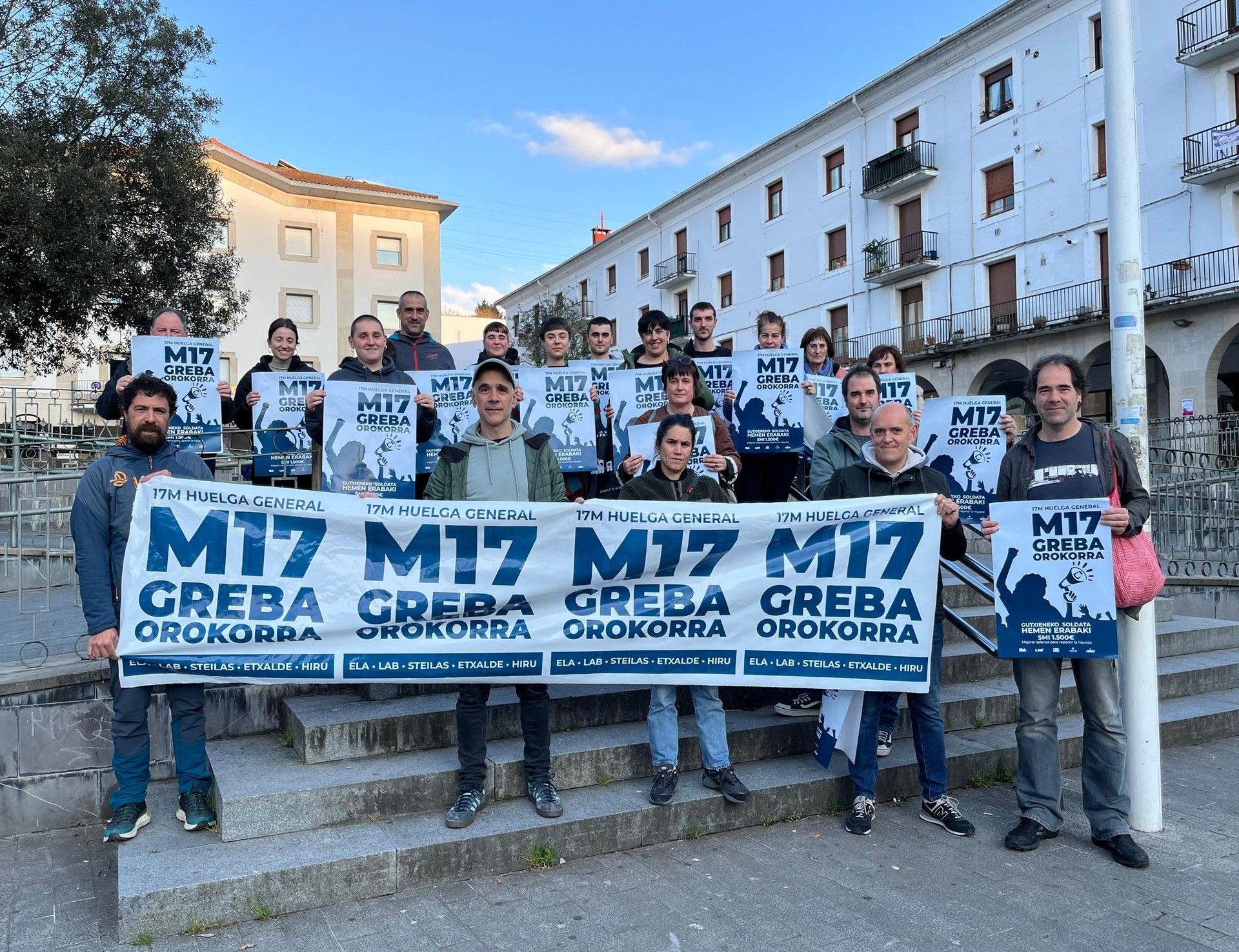 Martxoaren 17ko greba deialdia babestu dute Aretxabaletan