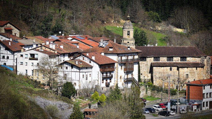 Etxebizitzen prozesu parte-hartzailea