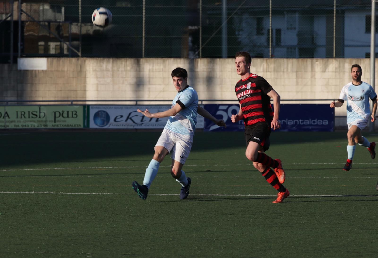 Aretxabaletak 2-1 irabazi dio Mutriku taldeari