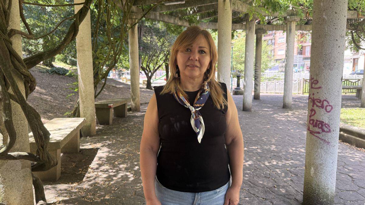 Anais Molina: "Oso gogorra da Venezuela sufritzen ikustea eta ezin lagundu ahal izatea"