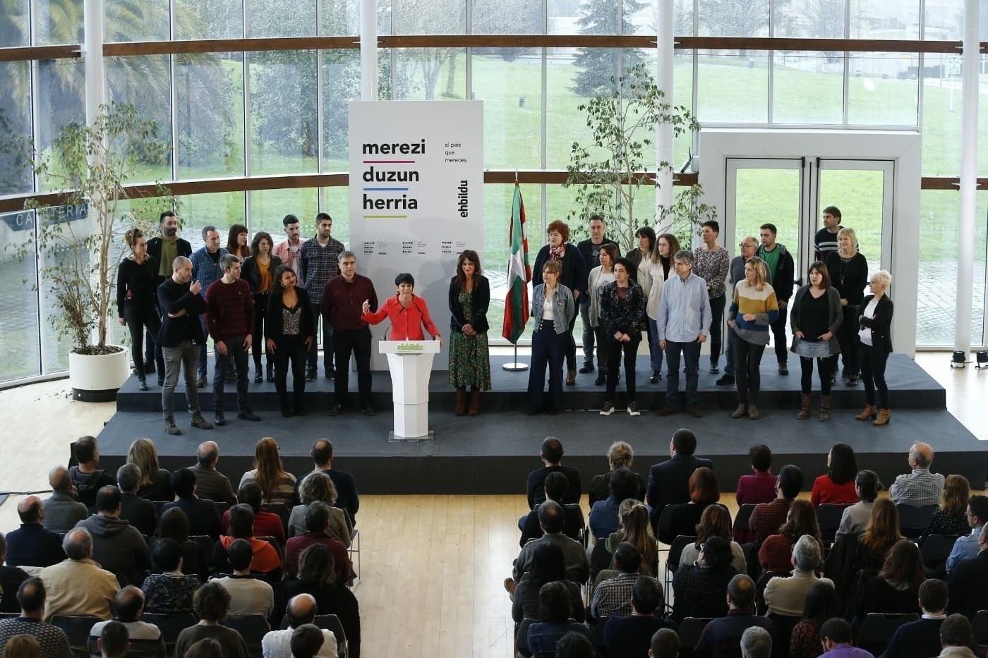 "Herri honek behar duen bultzada berria emateko prest" azaldu da EH Bildu
