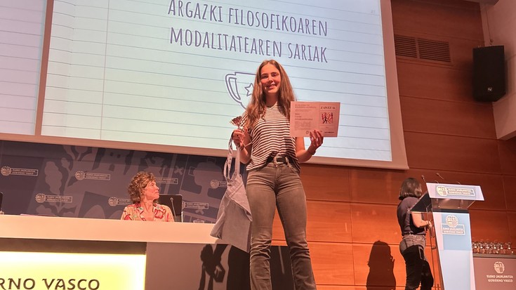 Eider Urzelai oñatiarrak ordezkatuko du EAE filosofia olinpiadetako finalean