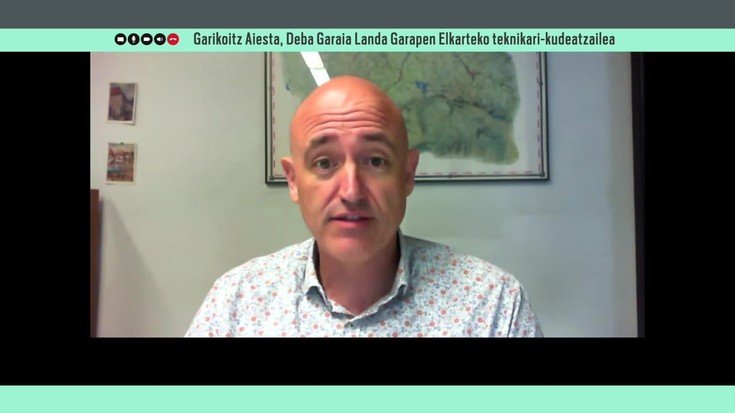 Garikoitz Aiesta: "Debagoienean martxan dauden baserrietatik %10, gutxi gorabehera, profesionalak dira"