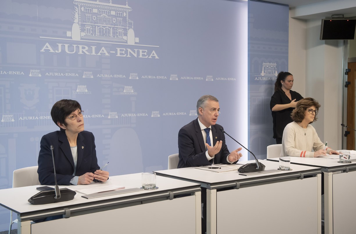Osakidetzako erizain bat hil da koronabirusagatik