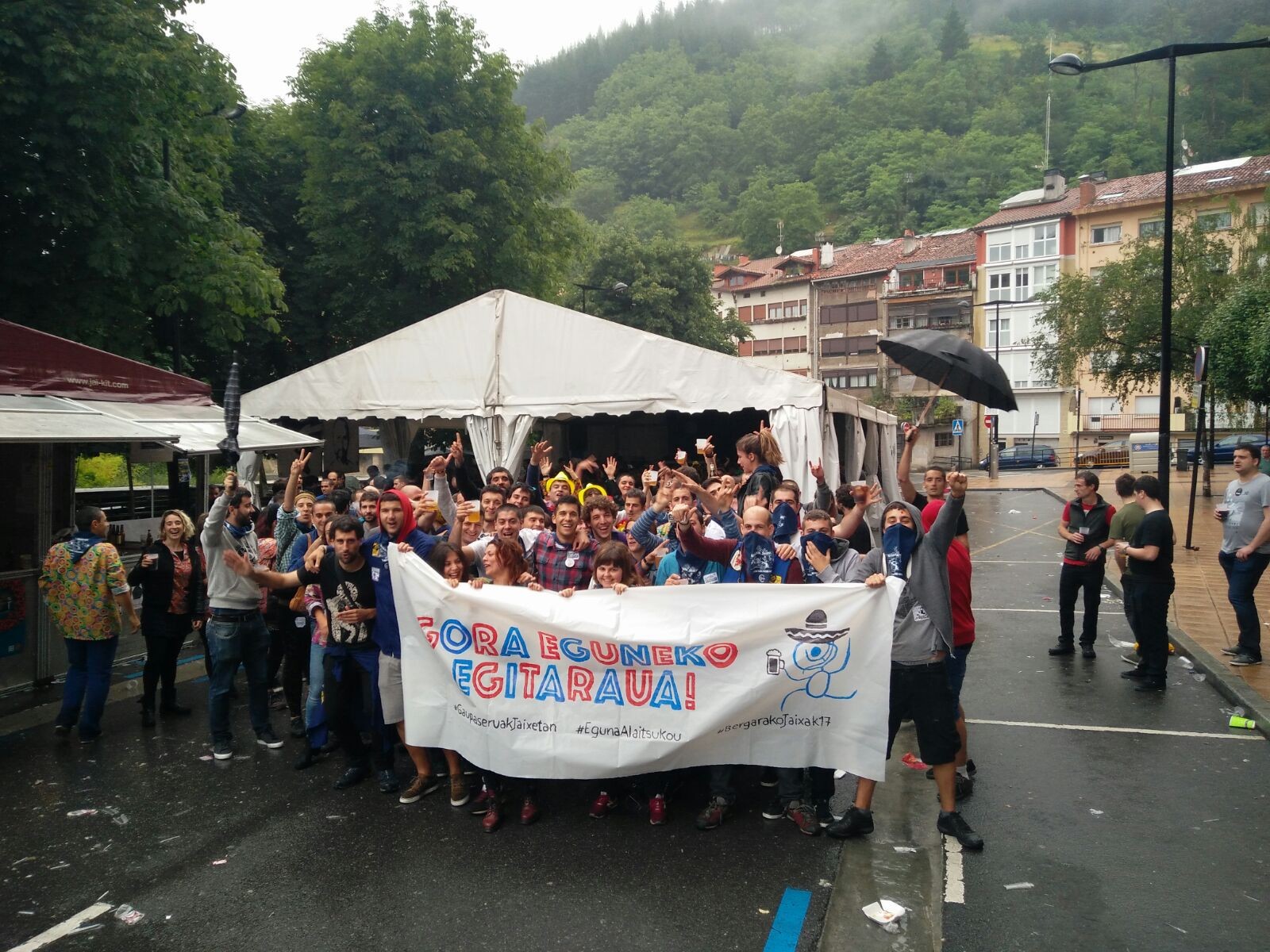 15 urte, eta xaxatzen jarraitzeko gogoz