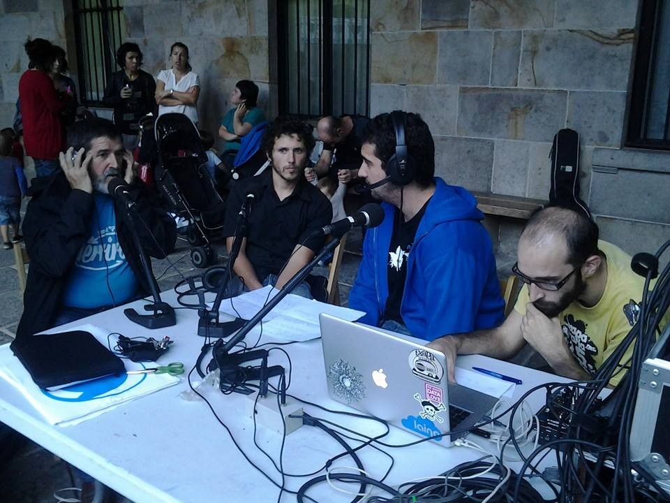 Txapa irratiak 30 orduko irrati maratoia egingo du irratiaren 30. urteurrena ospatzeko