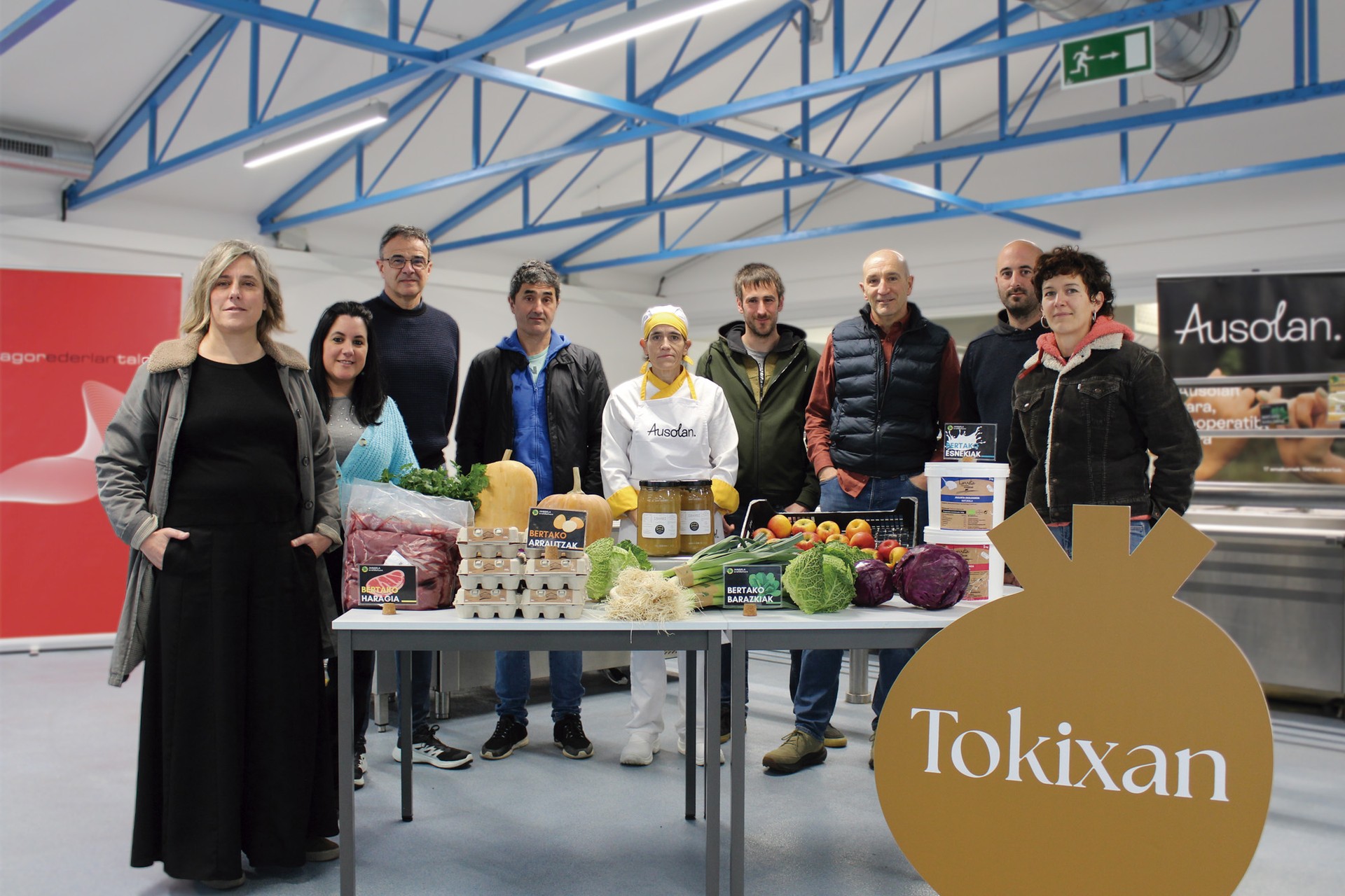 Fagor-Ederlaneko jantokia, bertako produktuekin hornituta