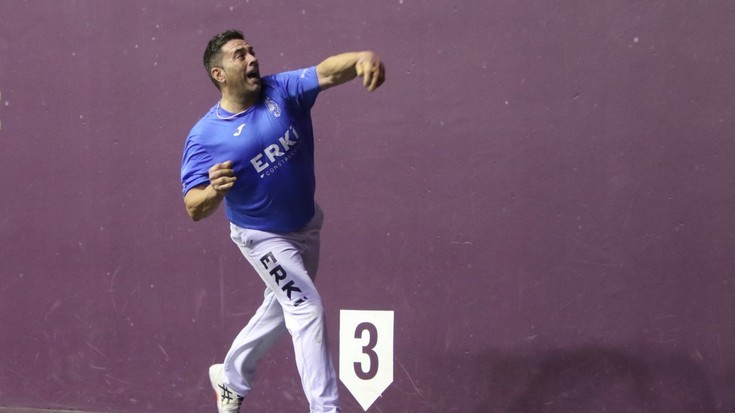 Mikel Goñi eta Titin III.a aurrez aurre, Aramaion, hilaren 27an