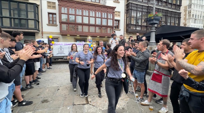 Kamioan hasi eta karpan amaitu du Geurea RTk txapeldunen festa