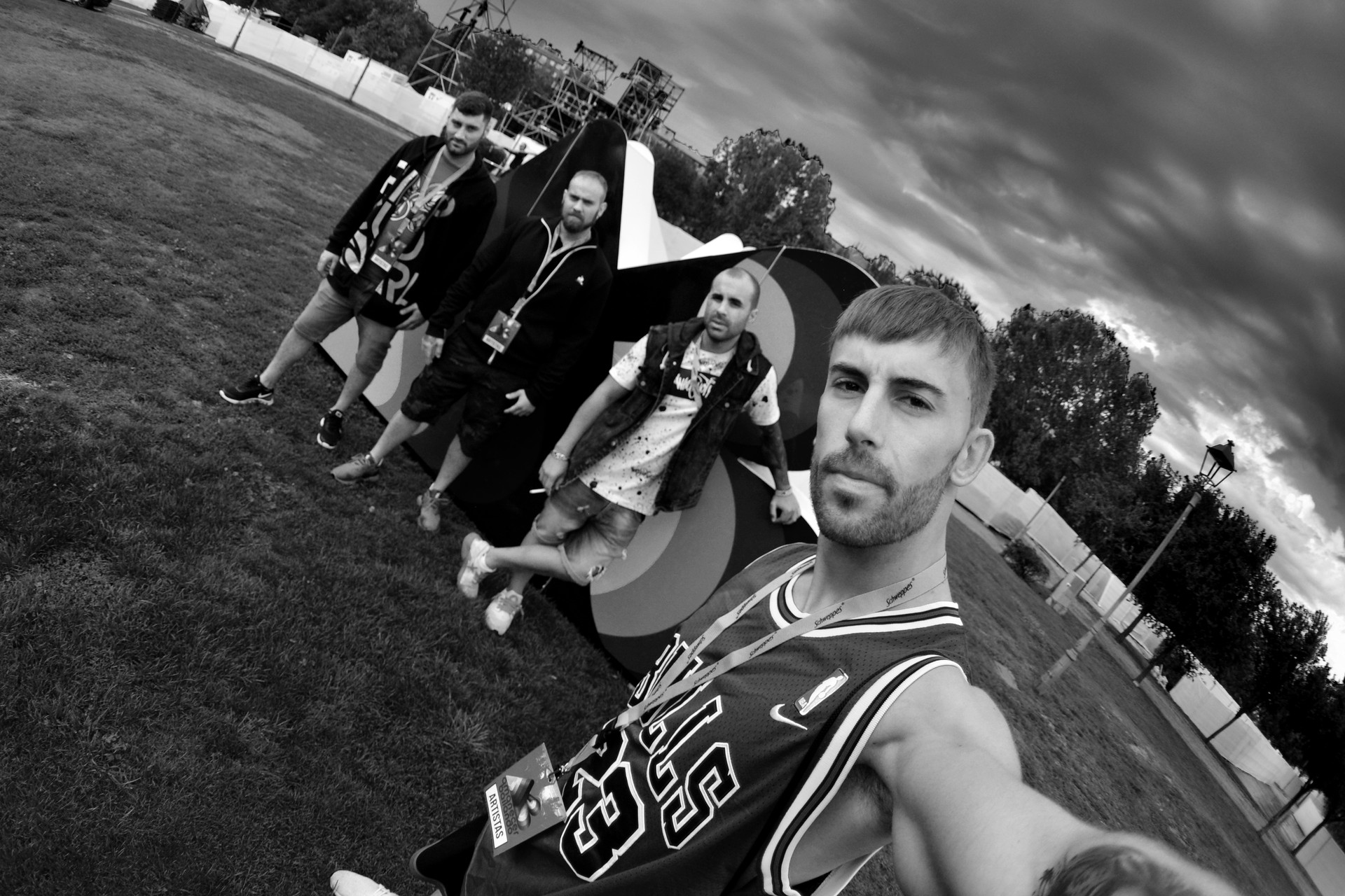 Norbere esentzia aurkitu, eta rap bidez azaleratu