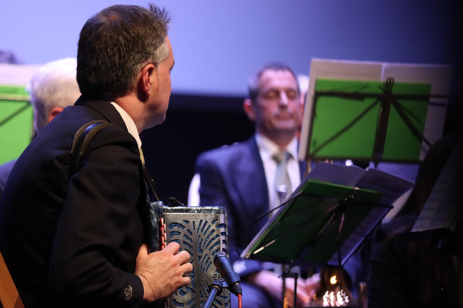 Beheko Errota musika eskolako matrikula egin daiteke