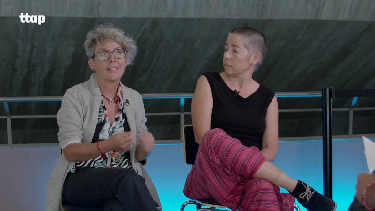 Inge Mendoza eta Idoia Garzes: "Tranmisioan katebegi izugarri bat da Lourdes Iriondo"