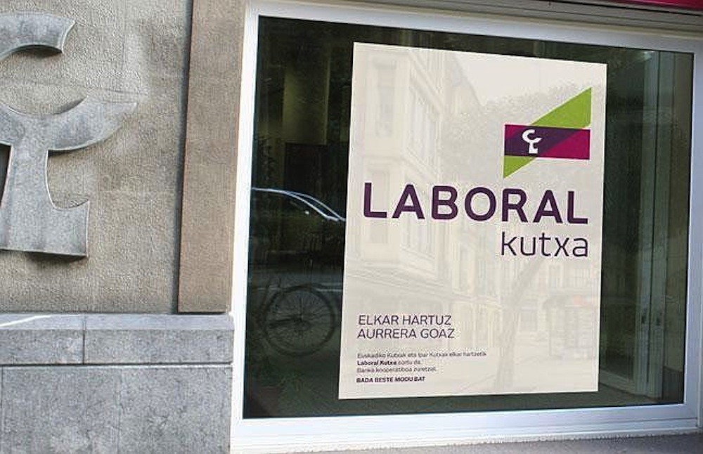 Laboral Kutxak 104,3 milioi irabazi ditu