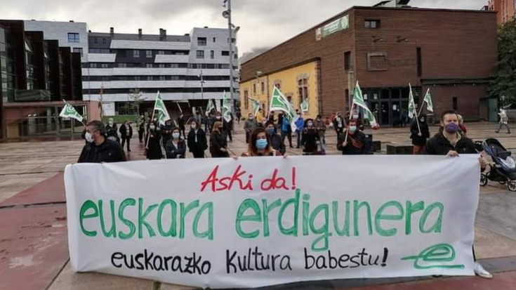 Durangoko manifestaziorako autobusa antolatu du Arrasateko EHEk