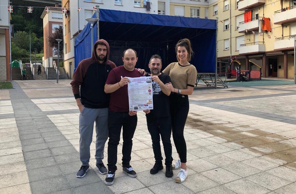 Auzolana bultzatuz, jaiak berreskuratuko dituzte