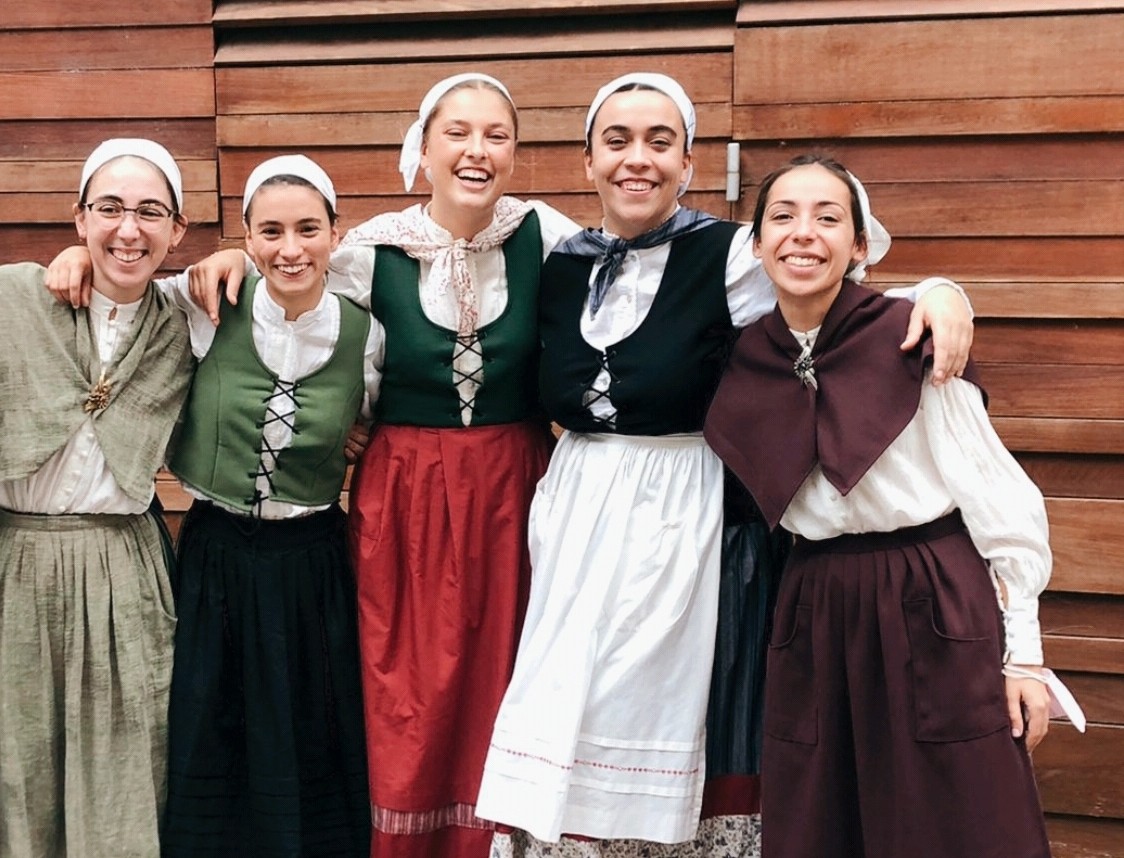 Tolosako Abesbatza Lehiaketa irabazi dute Maria Izaga eta Idoia Asurmendi aramaioarrek