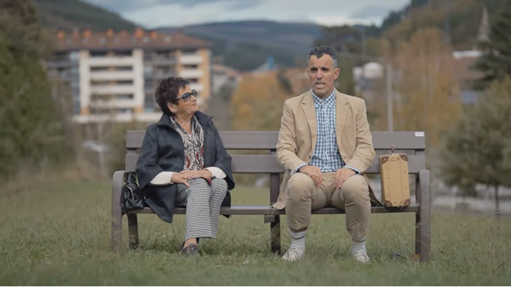 Tokiko merkataritza zaintzearen aldeko deia  egin dute Aretxarteko kideek