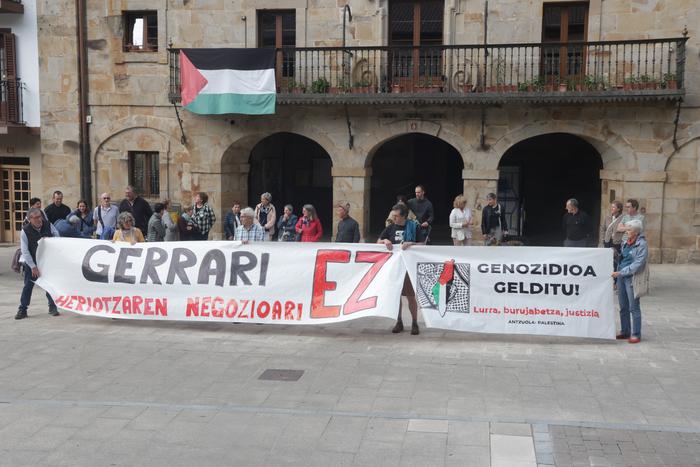 "Polarizazio global eta arriskutsuaz" ohartarazi du Antzuola-Palestina elkarteak