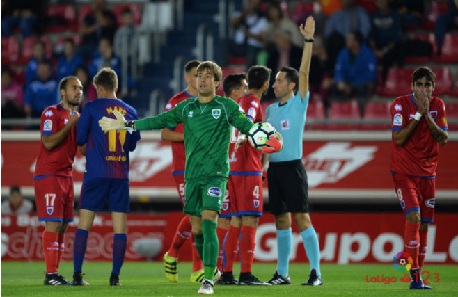 Levantek Aitor Fernandez fitxatu du