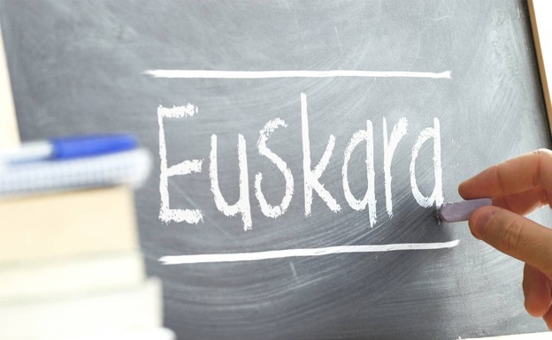 Euskara ikasteko hiru ikastaro antolatu ditu Aramaioko Udalak