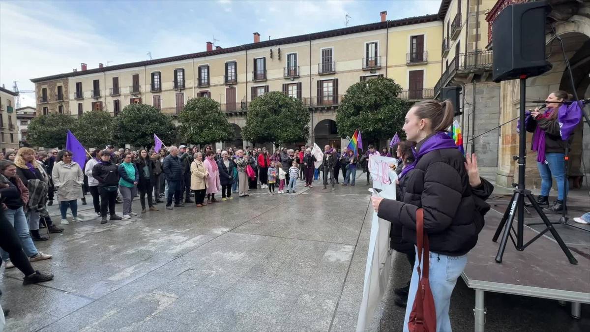 Aldarri feministak ozen entzun dira Debagoienean
