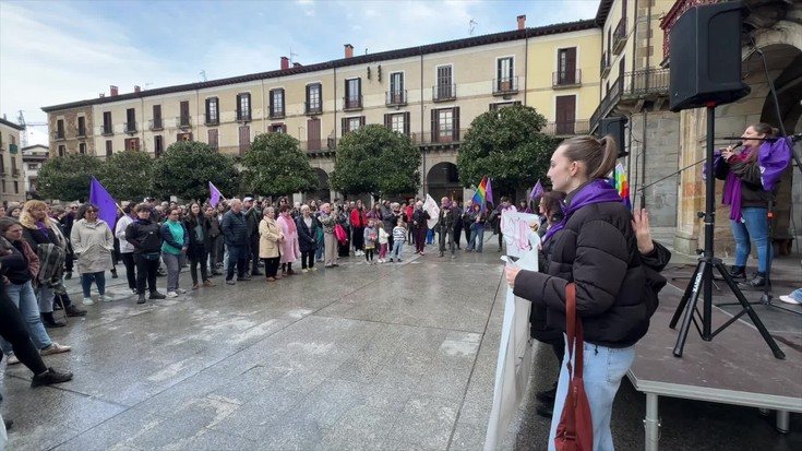 Aldarri feministak ozen entzun dira Debagoienean