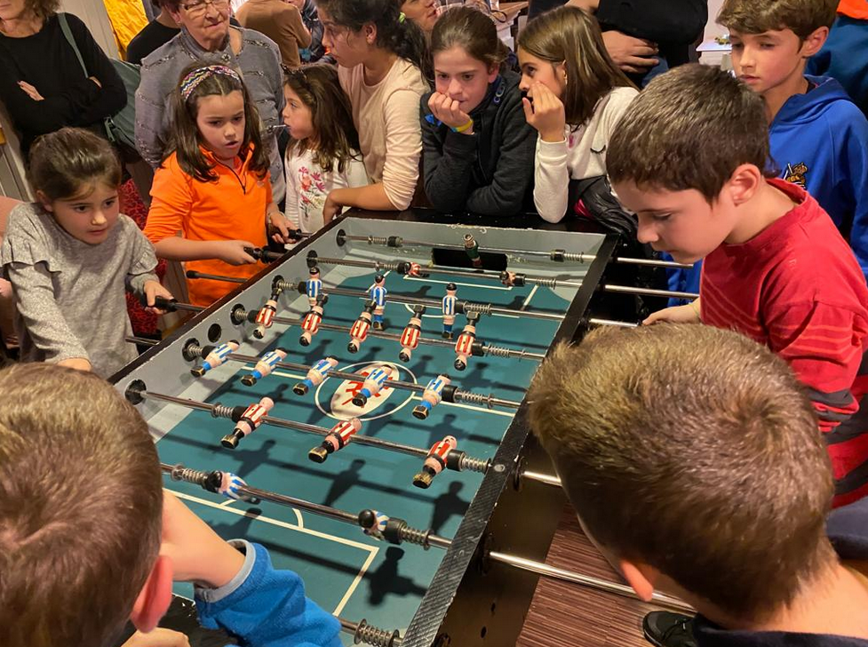 Zapatuan jokatuko da Ozkarbi elkartearen mahai-futbol txapelketa