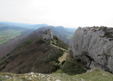 Kantsatzeke mendi taldeak antolatuta hilaren 28an irteera Toloño mendilerrora