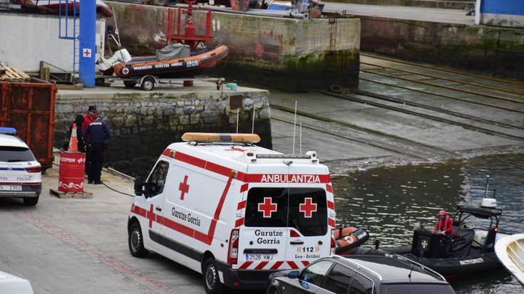 Arrantzale arrasatearrarena da Ondarroako portuan agertu den gorpua