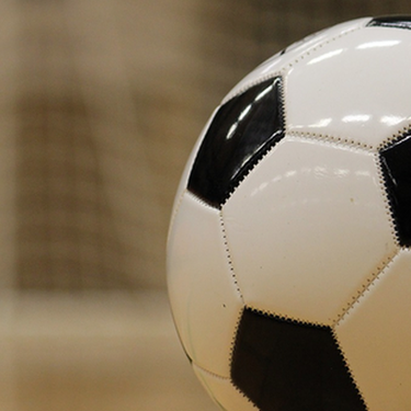 Areto futbol taldearen ate irekiak