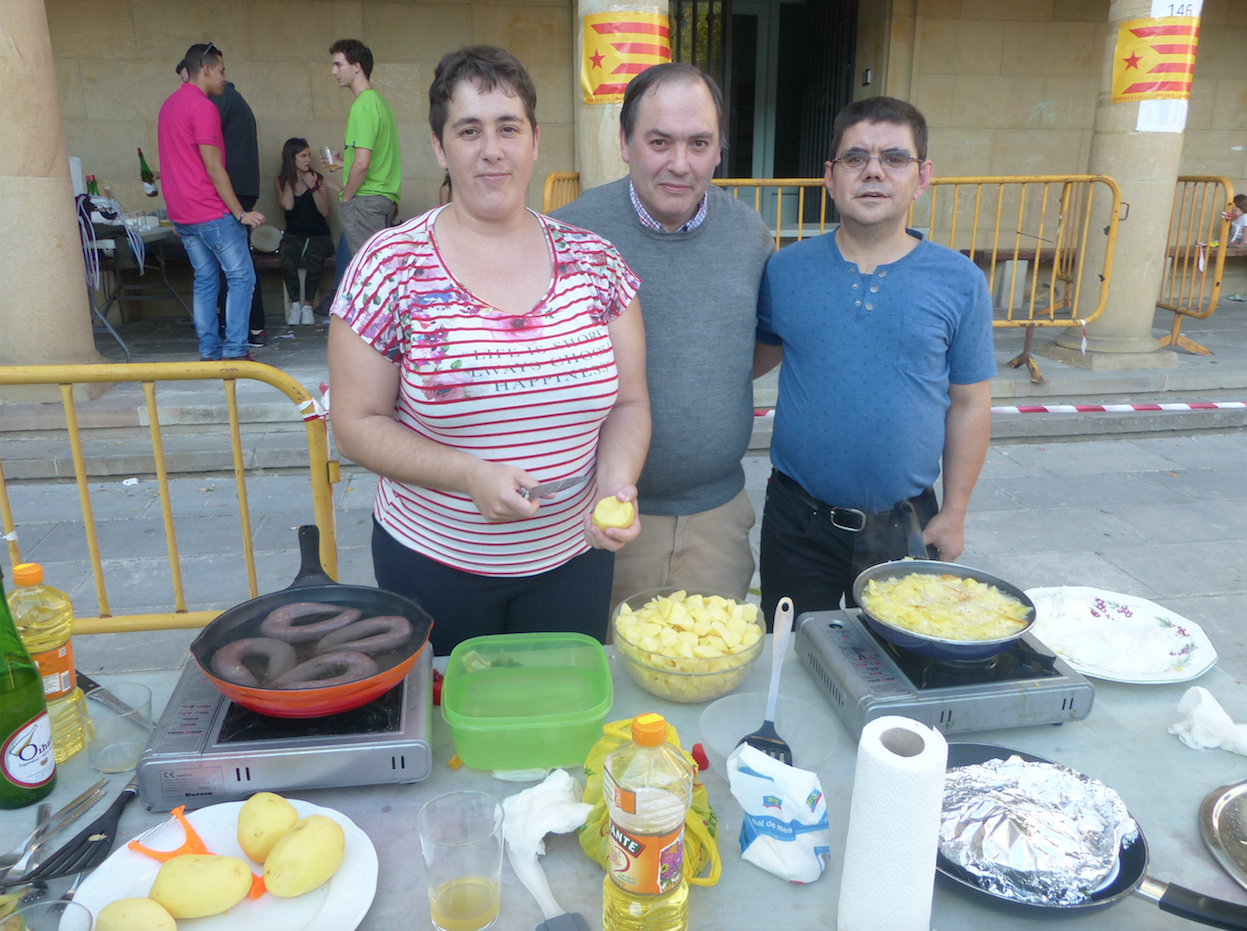 Jatunak S.A. taldekoek irabazi dute aurten Elgetako patata tortilla lehiaketa