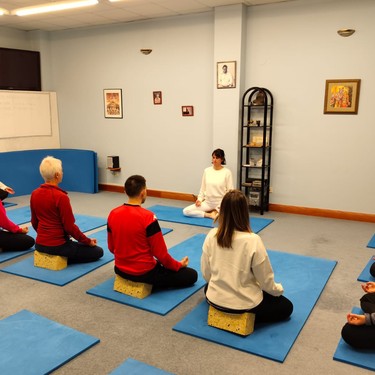 Yoga hastapen ikastaroa