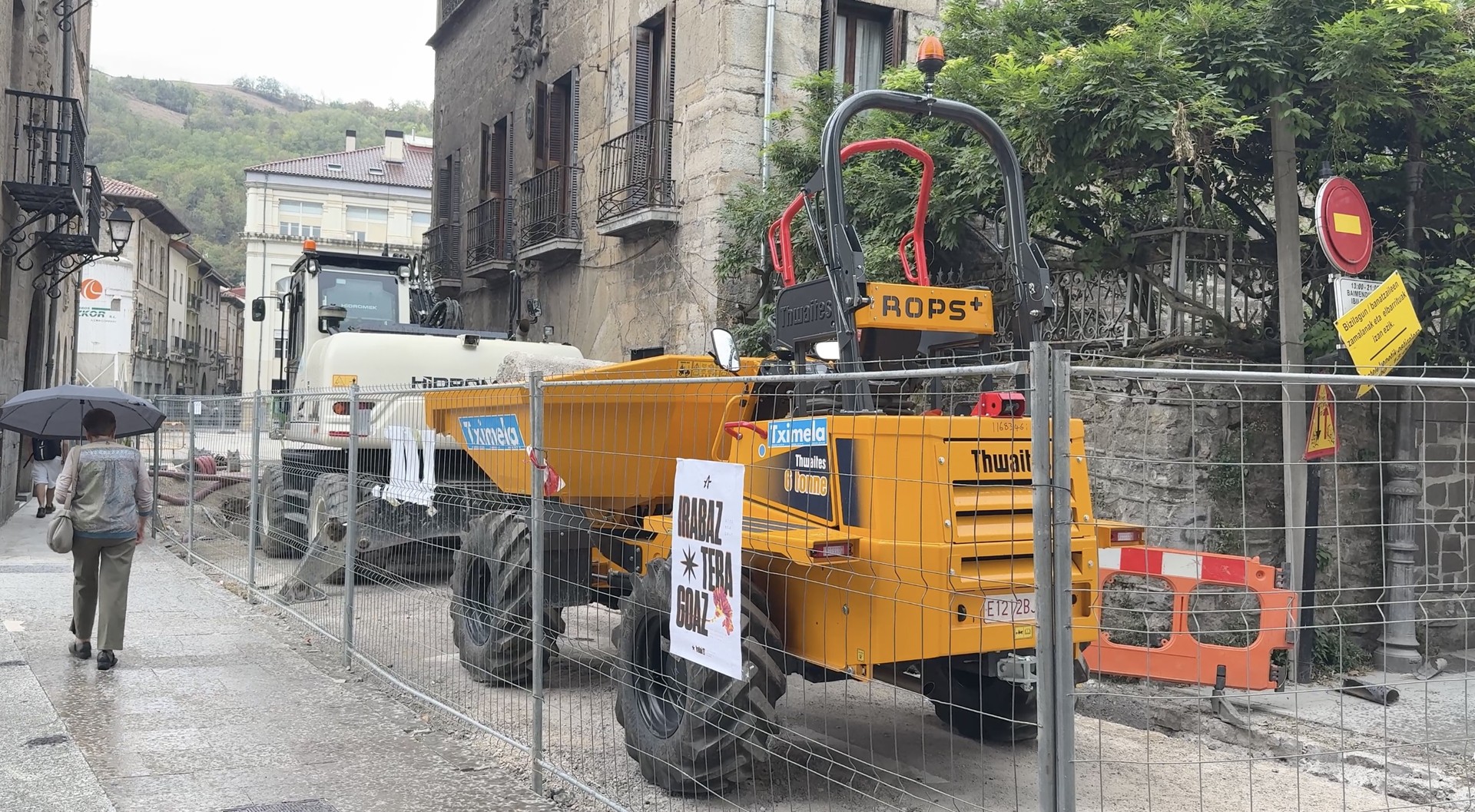 Bidekurutzeta eta Komenio kaleak ibilgailuentzako itxiko dituzte astelehenetik aurrera plazako lanengatik
