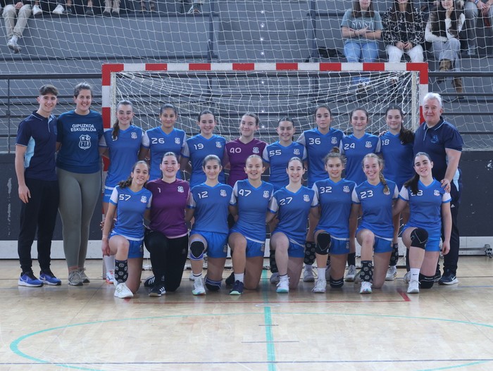 Gipuzkoako selekzioak irabazi du Bergara Hiria eskubaloi txapelketaren zazpigarren edizioa