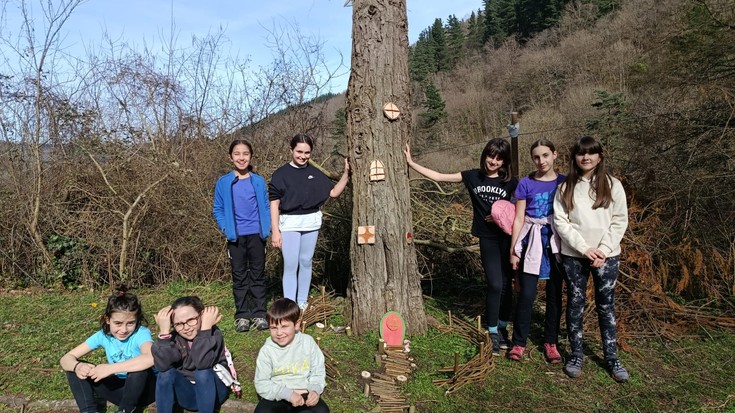 Landare Egunean, eskulanak egin dituzte gaztetxoek