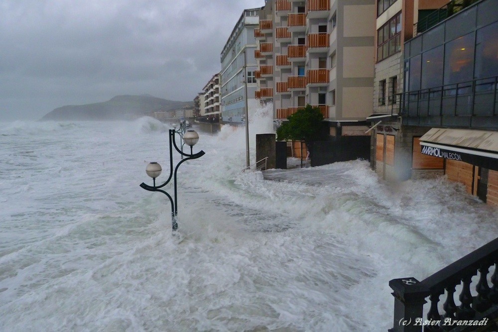 Zarautz, domeka arratsaldean