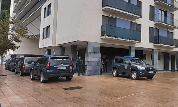 Goizeko atxiloketak salatu ditu EH Bilduk